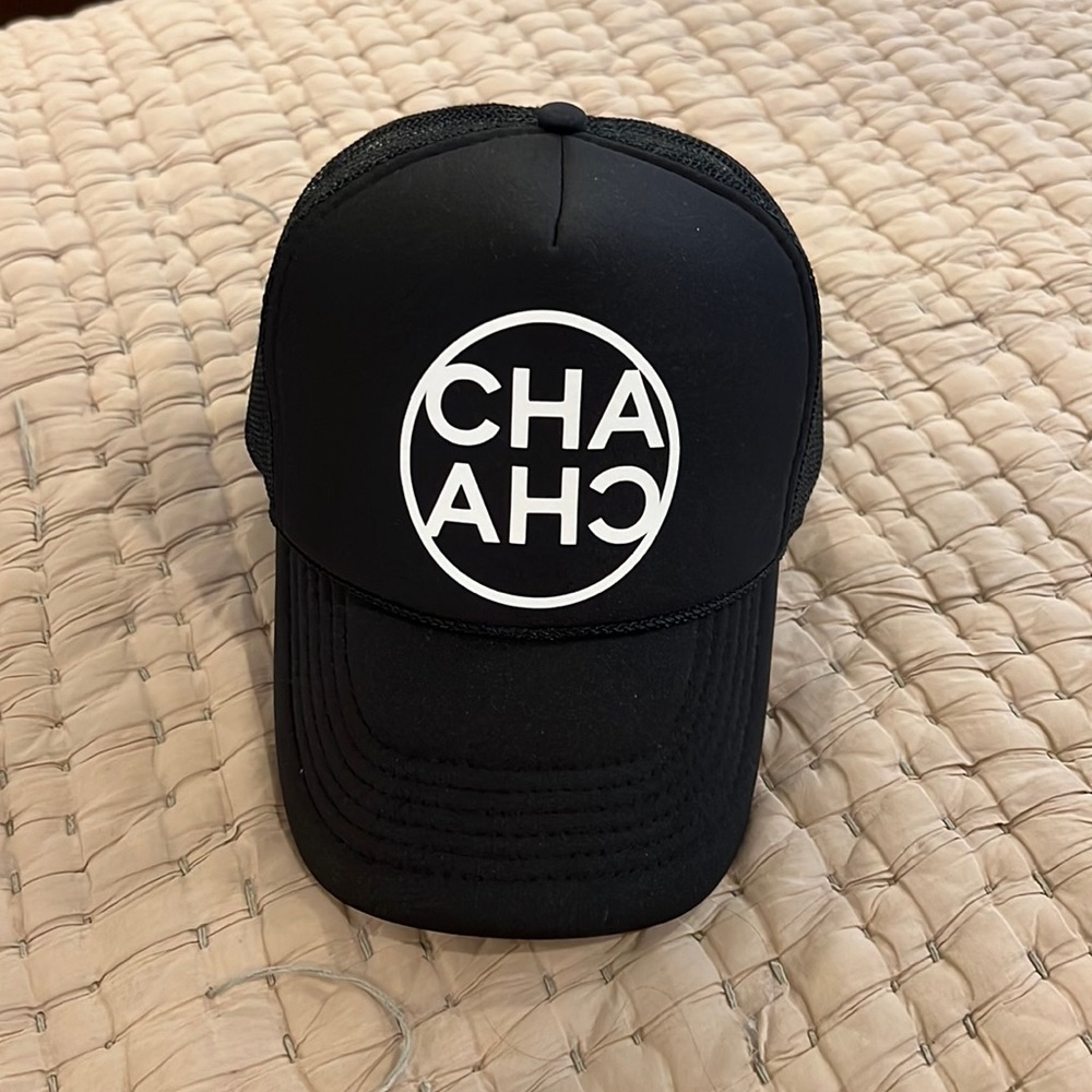Women’s trucker hat